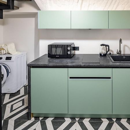 Romari Таманська 12 Apartment Lviv Bagian luar foto
