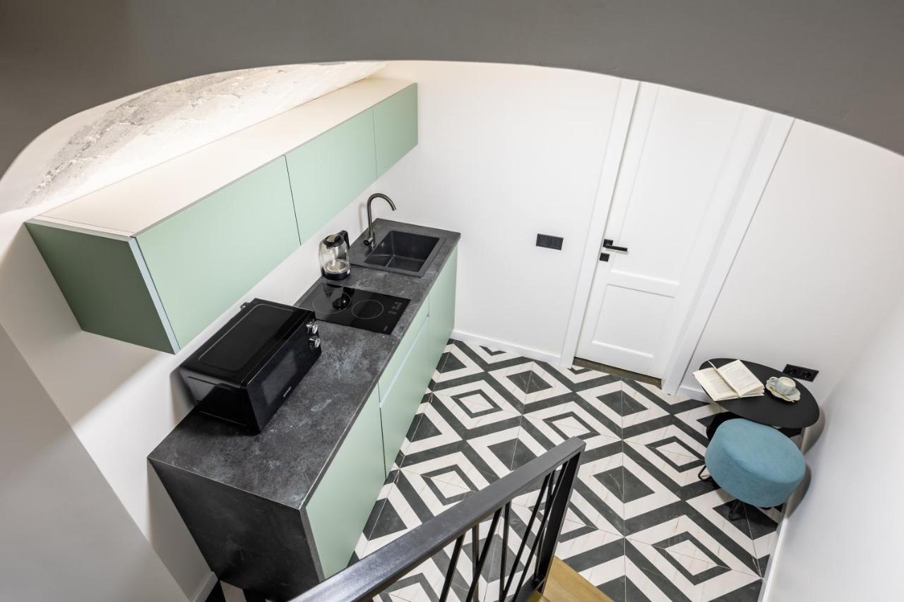 Romari Таманська 12 Apartment Lviv Bagian luar foto