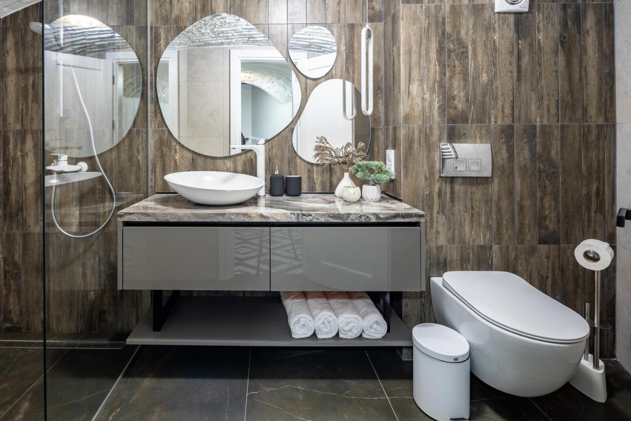 Romari Таманська 12 Apartment Lviv Bagian luar foto